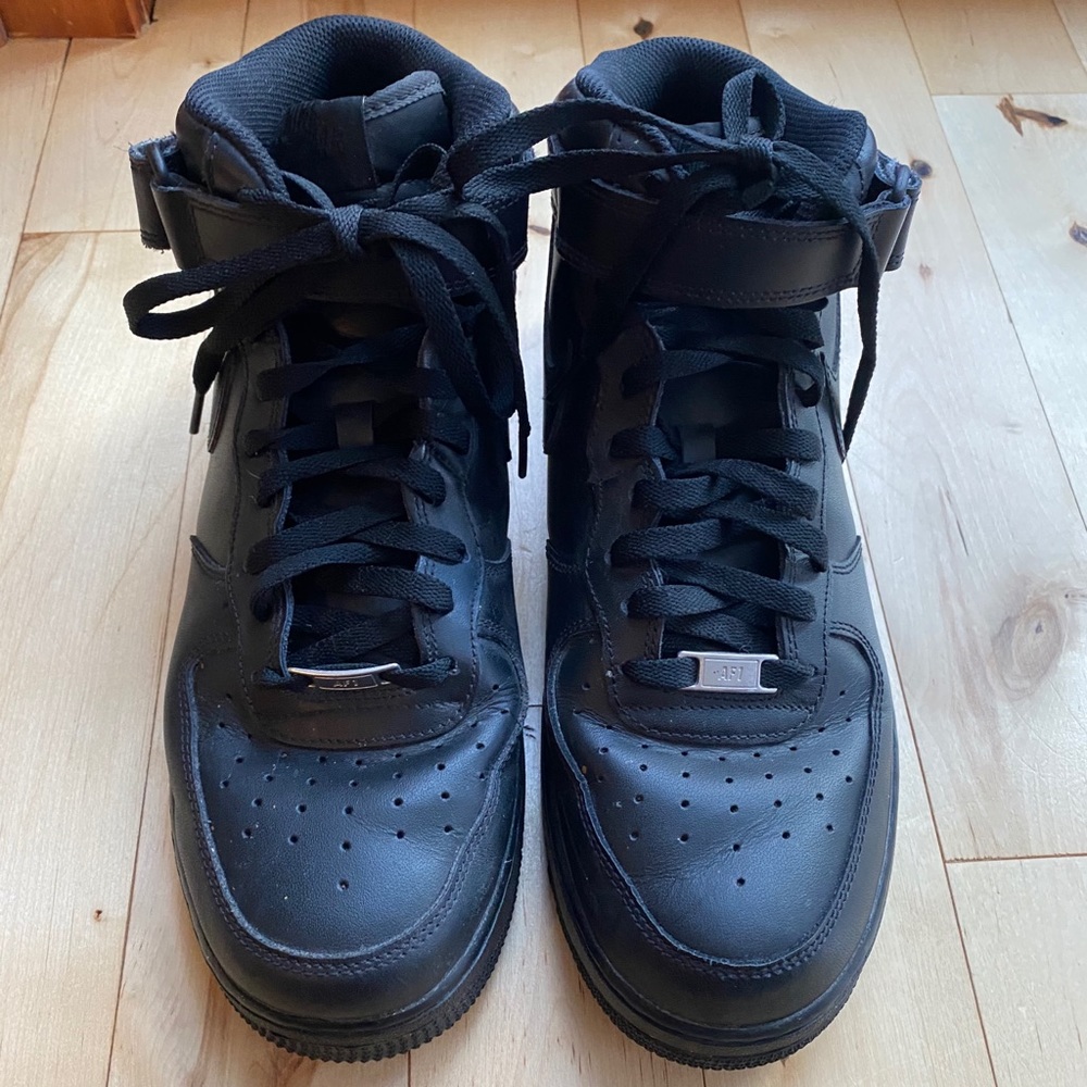Men’s Nike Air Force One (AF1) size 11.5